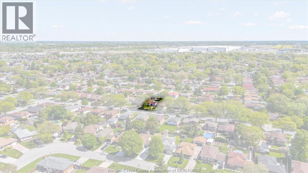 10575 Mulberry Drive, Windsor, Ontario  N8R 1H7 - Photo 34 - 26011394
