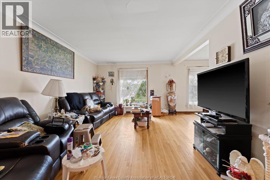 10575 Mulberry Drive, Windsor, Ontario  N8R 1H7 - Photo 7 - 26011394