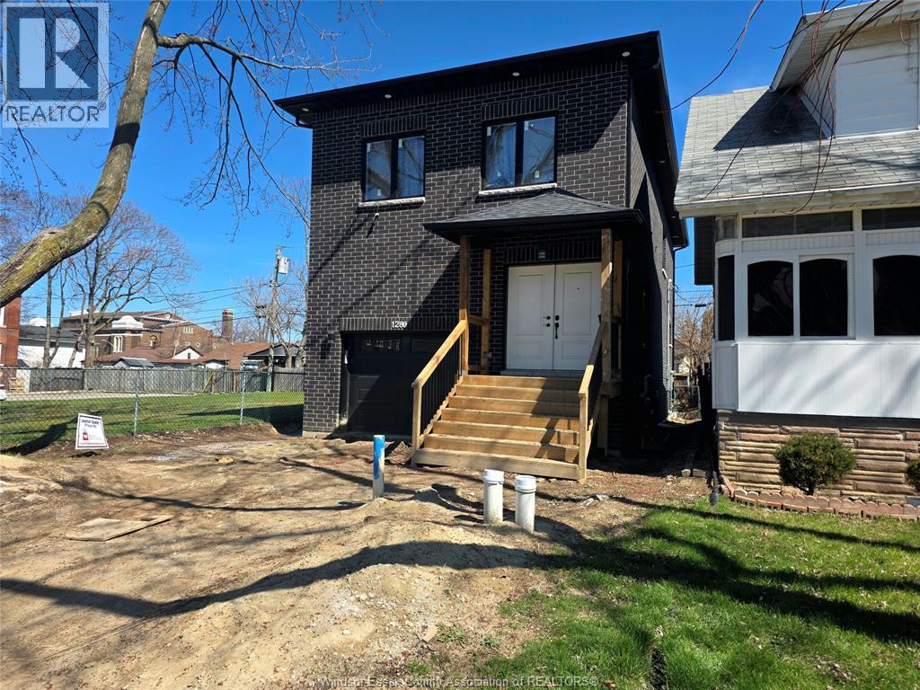 1280 Dufferin Place, Windsor, Ontario  N8X 3K1 - Photo 2 - 26011405