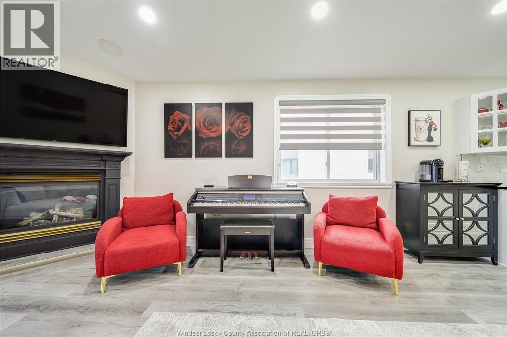1977 Kirkland Avenue, Windsor, Ontario  N8P 1P7 - Photo 7 - 26011439