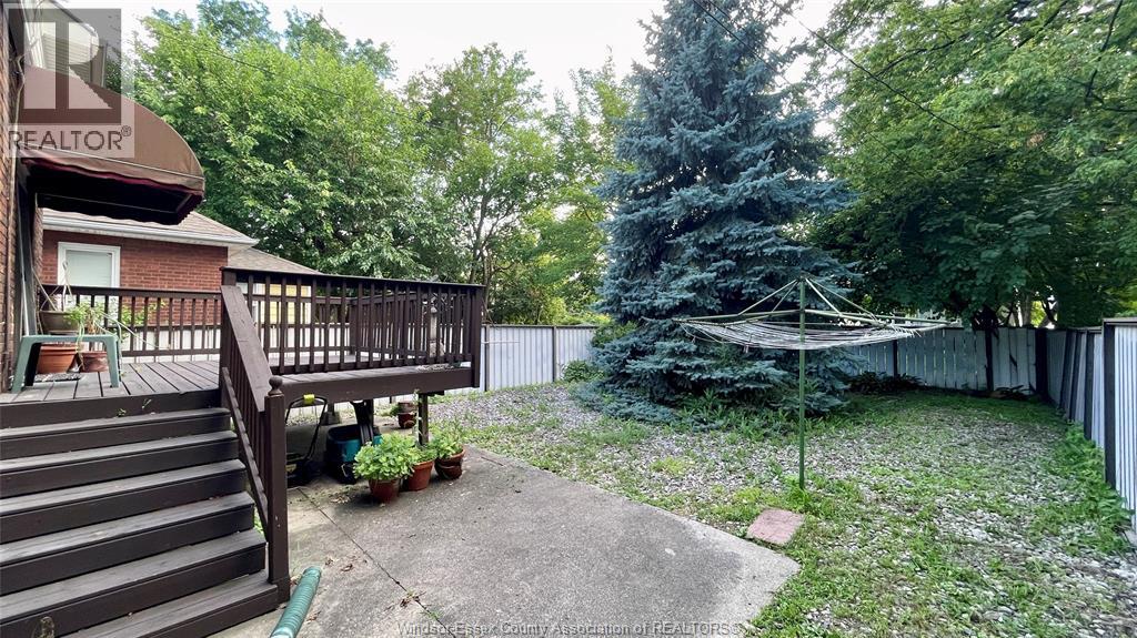 741 Partington, Windsor, Ontario  N9B 2N6 - Photo 3 - 26011438
