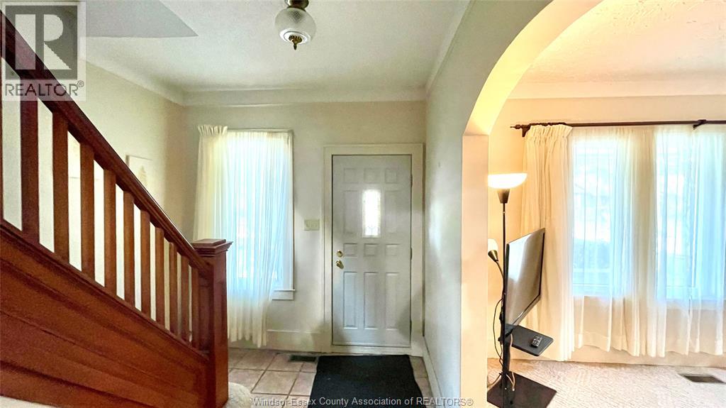741 Partington, Windsor, Ontario  N9B 2N6 - Photo 6 - 26011438