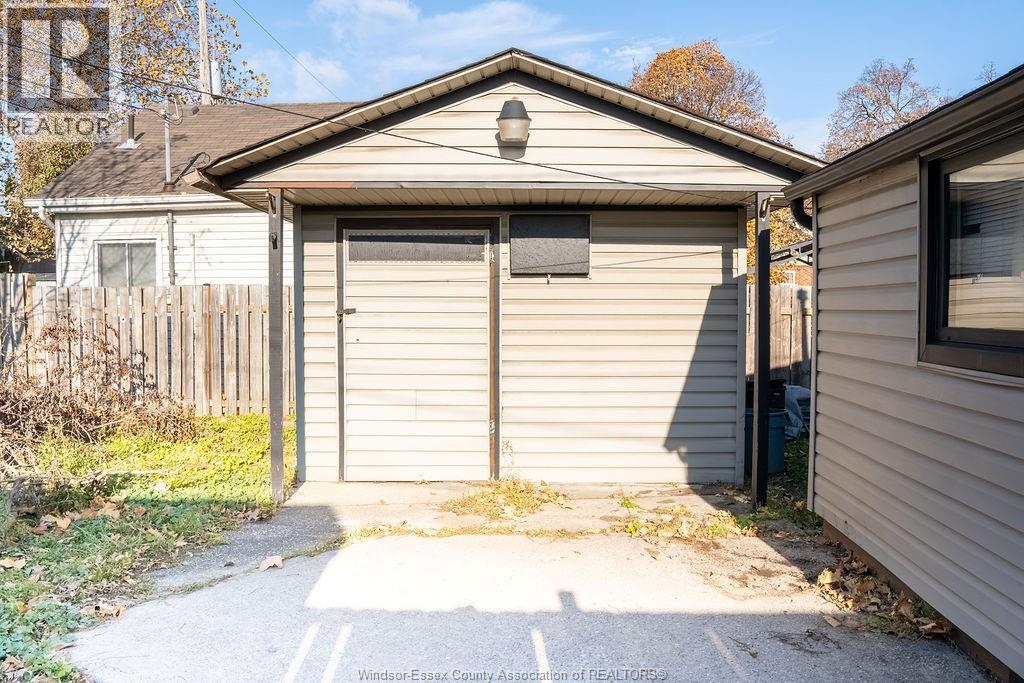 1709 Cadillac, Windsor, Ontario  N8Y 2V7 - Photo 5 - 26011121