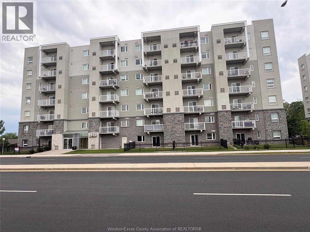 1675 BANWELL Unit# 502, Windsor, Ontario