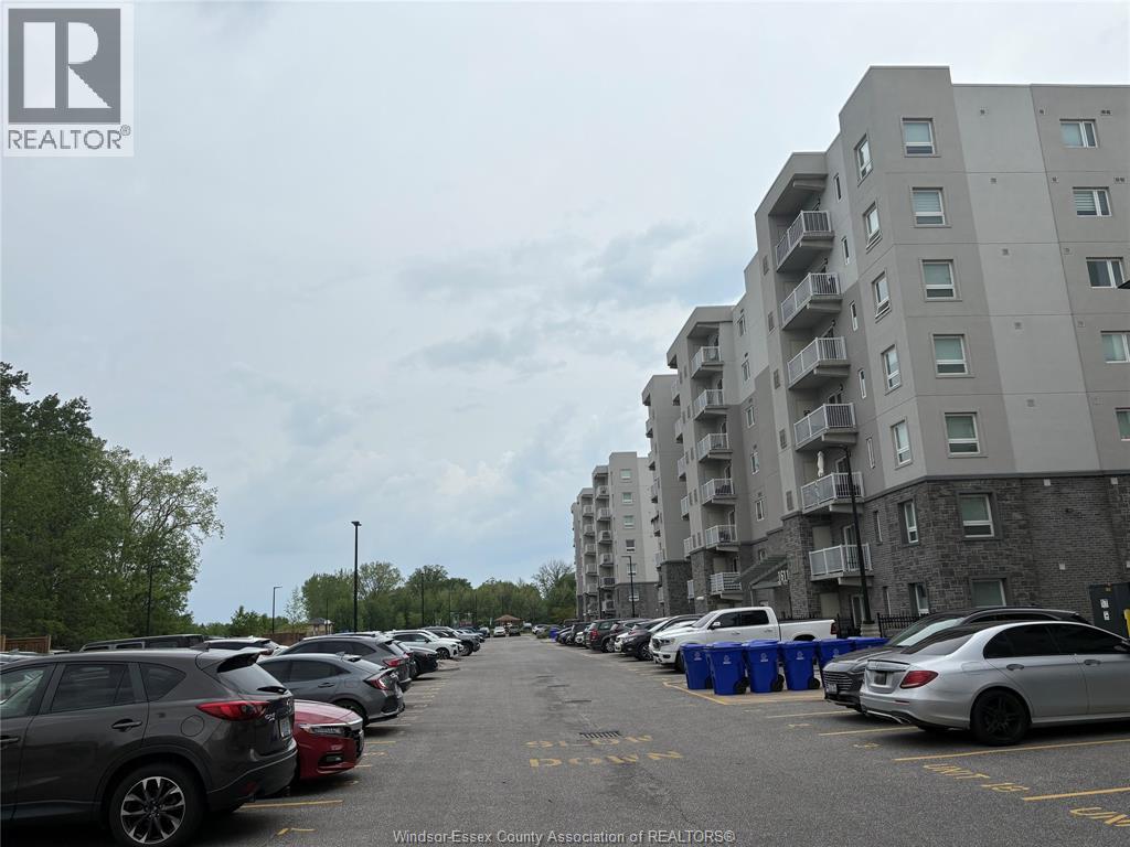 1675 Banwell Unit# 502, Windsor, Ontario  N8P 1M9 - Photo 3 - 26011309