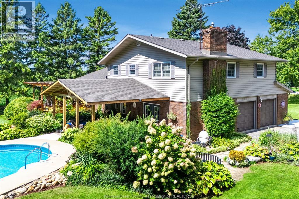 863 Road 6 East, Ruthven, Ontario
