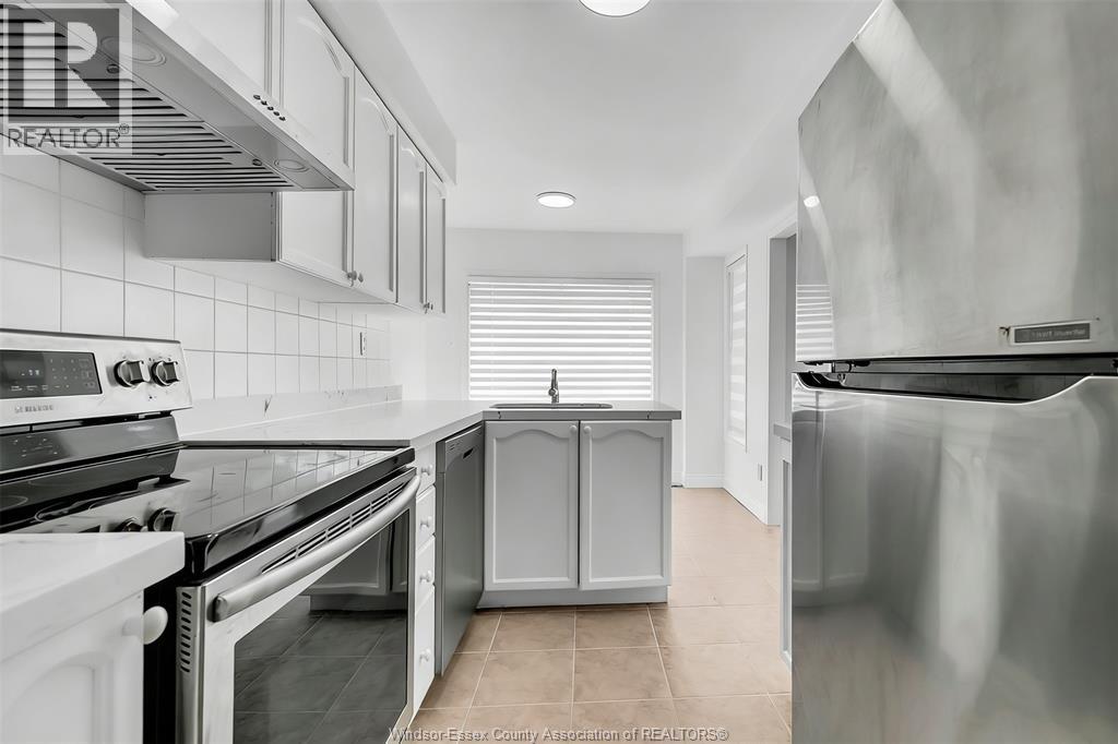 1063 Peach Blossom Crescent, Windsor, Ontario  N9G 2R5 - Photo 14 - 26011521