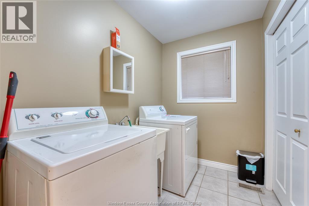 2703 Lombardy Crescent, Lasalle, Ontario  N9H 2Z1 - Photo 32 - 26011547