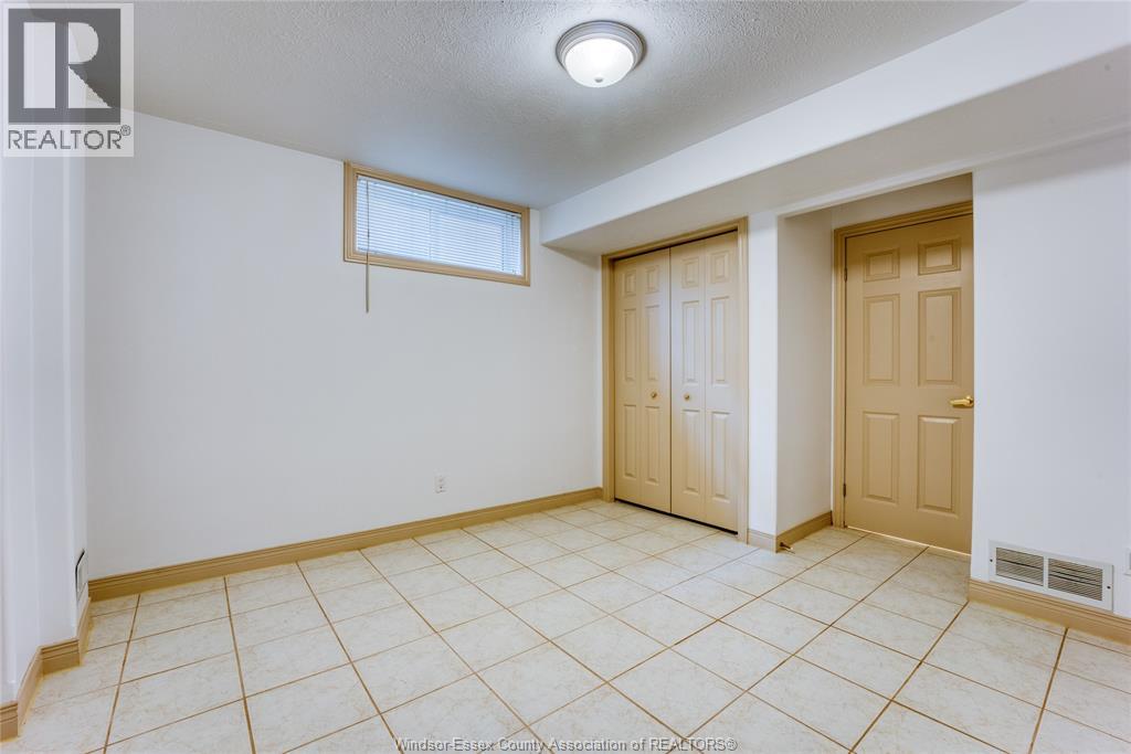 2703 Lombardy Crescent, Lasalle, Ontario  N9H 2Z1 - Photo 40 - 26011547