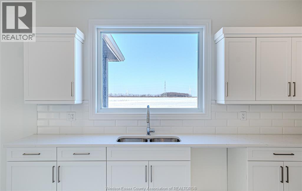 4430 Belmont, Comber, Ontario  N0R 1A0 - Photo 7 - 26011543