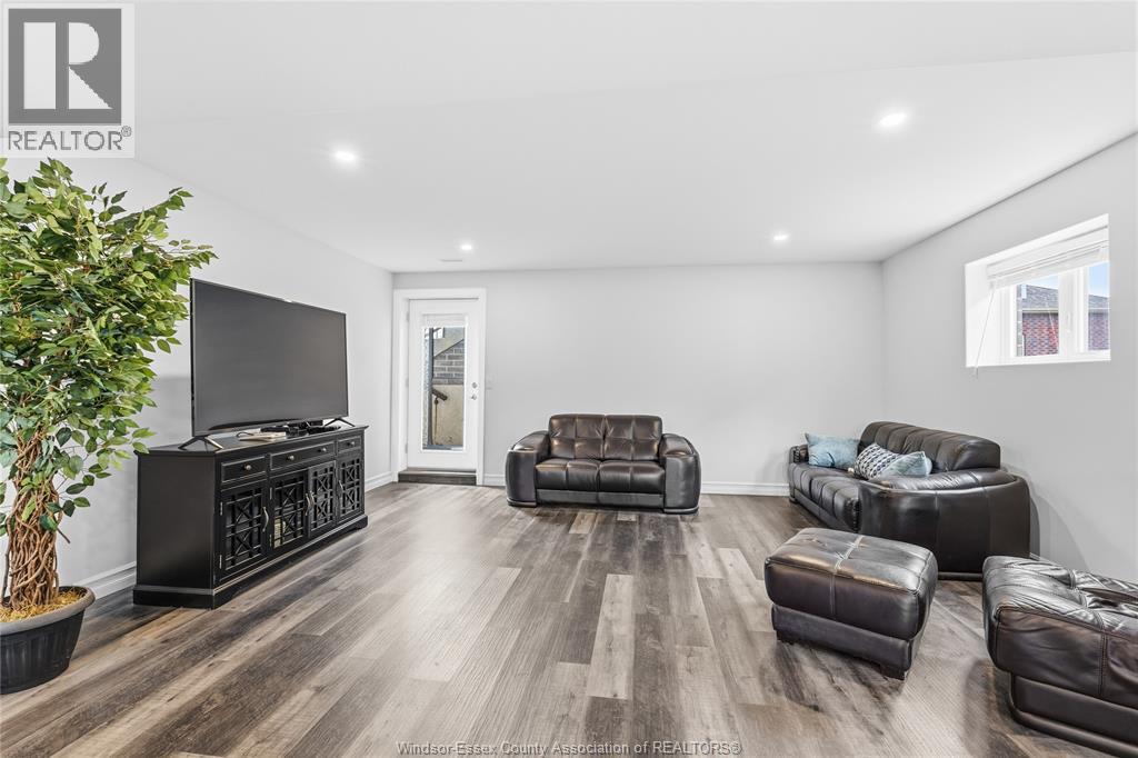 98 Peter Avenue, Leamington, Ontario  N8H 0E7 - Photo 20 - 26011557