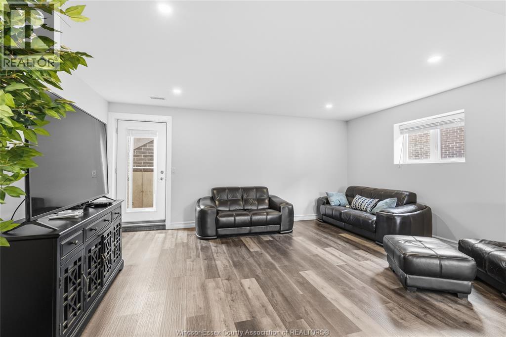 98 Peter Avenue, Leamington, Ontario  N8H 0E7 - Photo 21 - 26011557