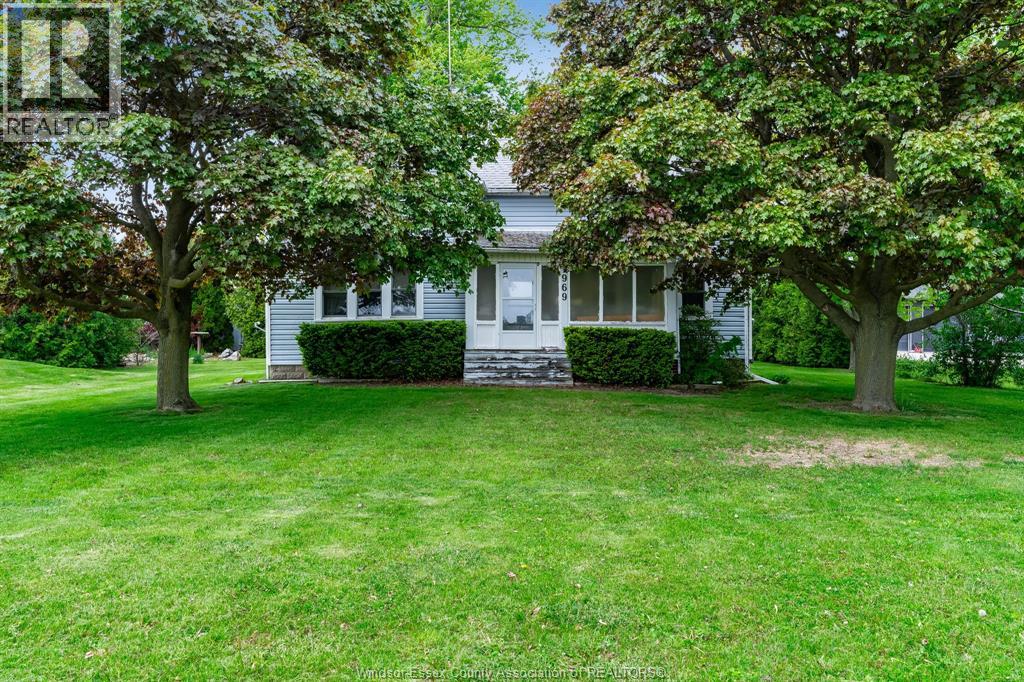 1969 Naylor Side Rd, Lakeshore, Ontario  N8M 2X7 - Photo 4 - 26011574