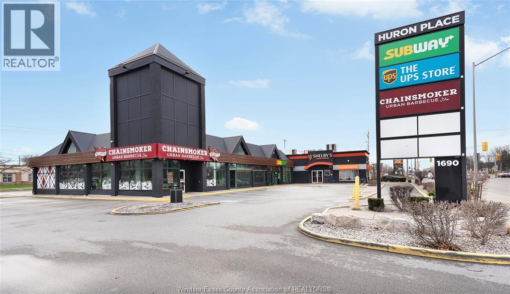 1690 HURON CHURCH ROAD, Windsor, Ontario