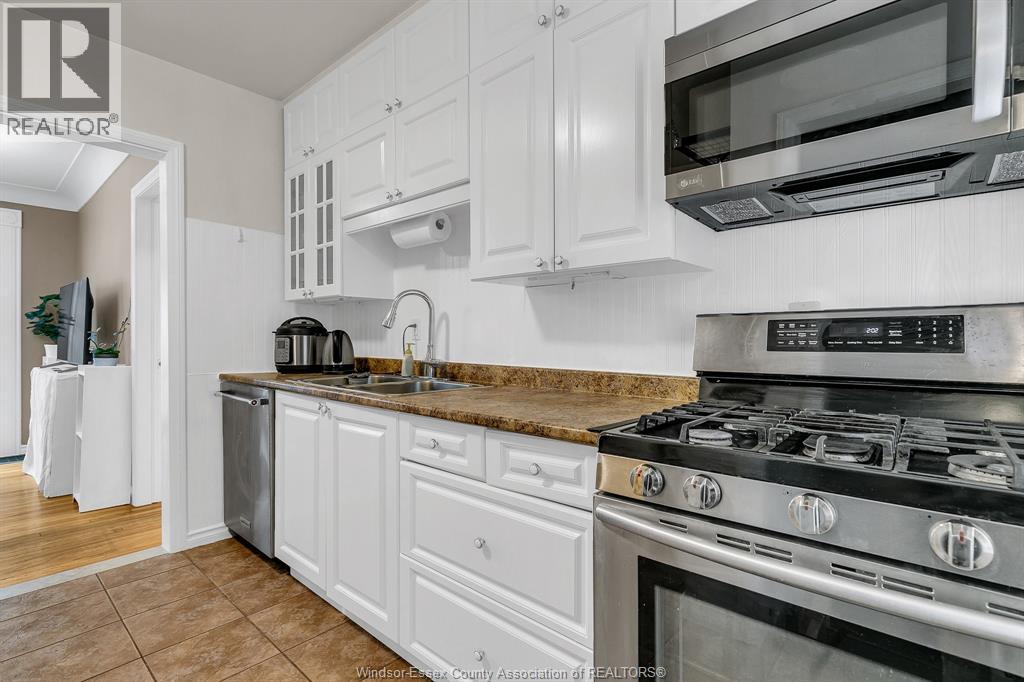 3736 Vaughan, Windsor, Ontario  N9C 1Z5 - Photo 10 - 26011622