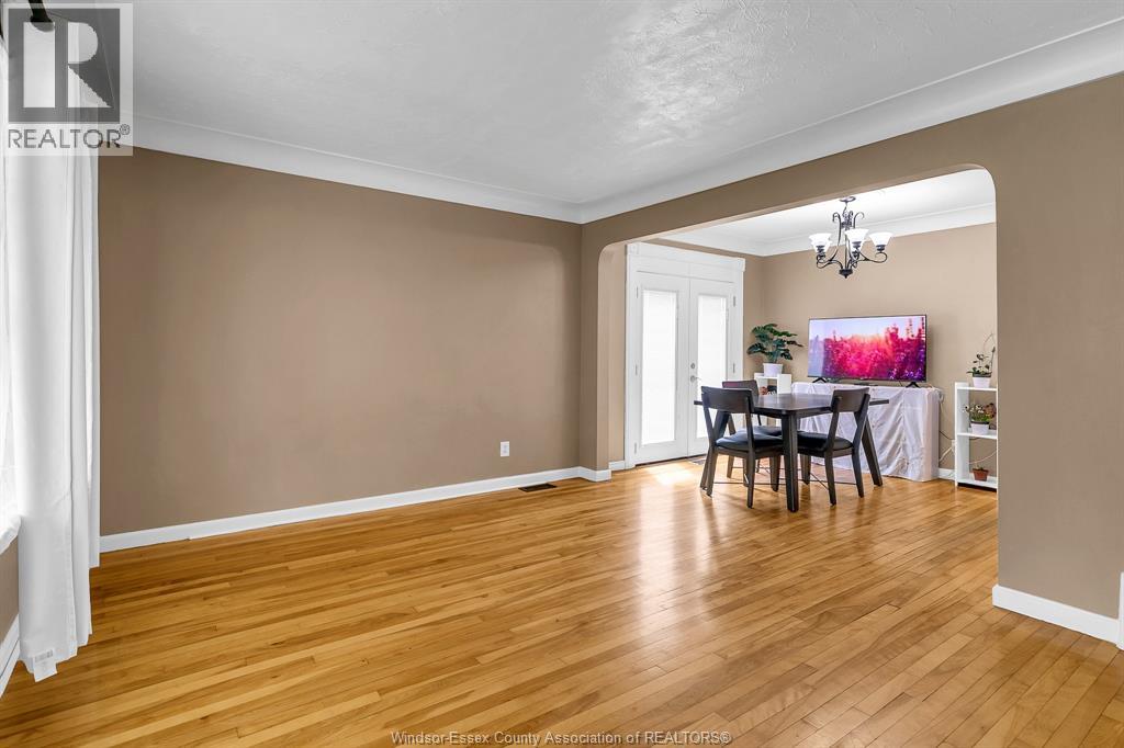 3736 Vaughan, Windsor, Ontario  N9C 1Z5 - Photo 5 - 26011622