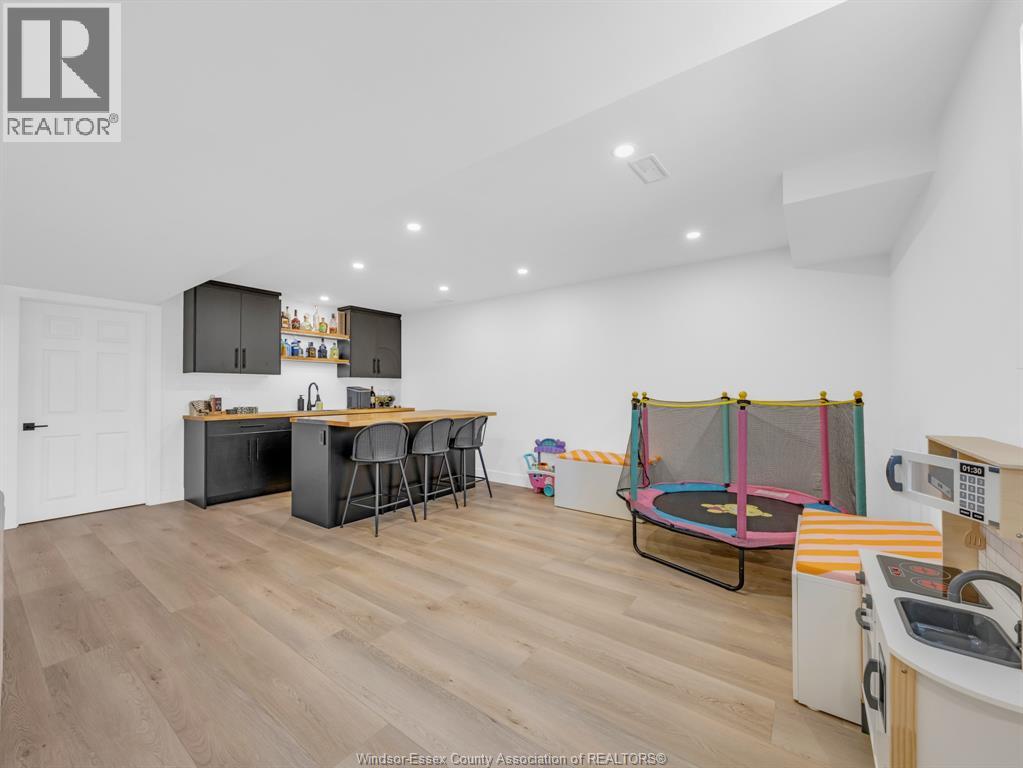 1077 Icewater Avenue, Windsor, Ontario  N8P 0E4 - Photo 28 - 26011621