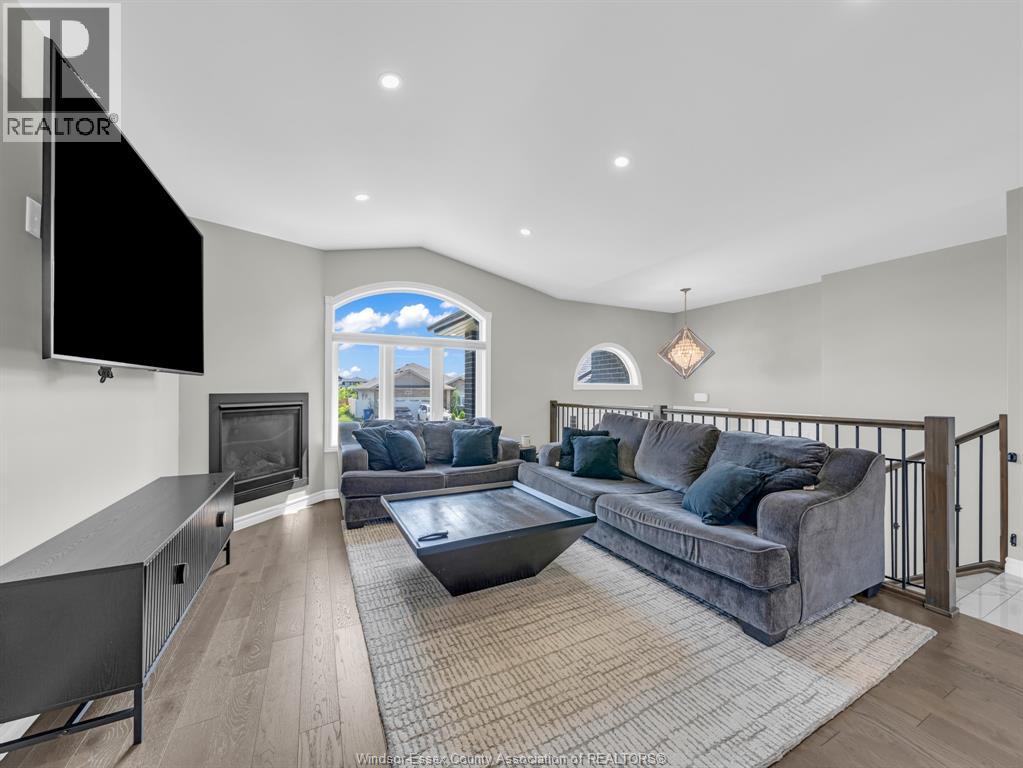 1077 Icewater Avenue, Windsor, Ontario  N8P 0E4 - Photo 4 - 26011621