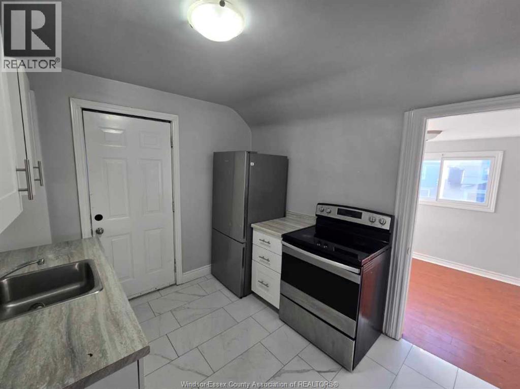 1106-1108 Elm Avenue Unit# Upper, Windsor, Ontario  N9A 5H7 - Photo 2 - 26011619