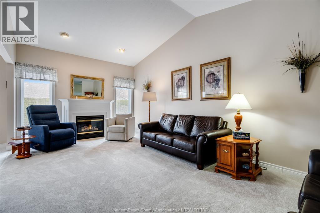 653 Mcnaughton Avenue West, Chatham, Ontario  N7L 5P7 - Photo 4 - 26011640