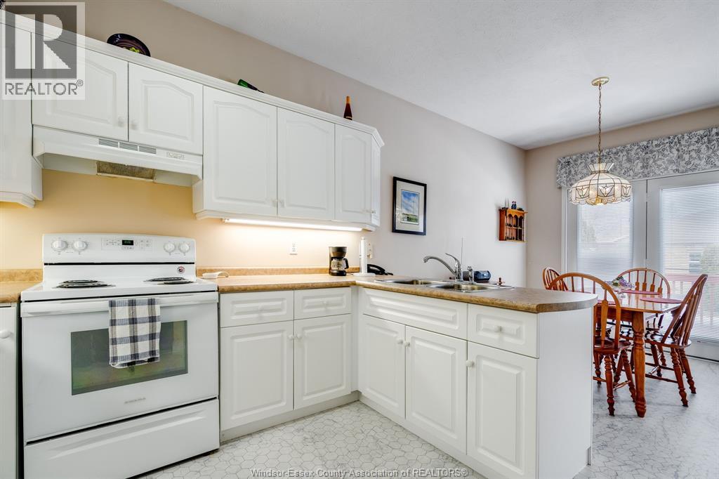 653 Mcnaughton Avenue West, Chatham, Ontario  N7L 5P7 - Photo 8 - 26011640