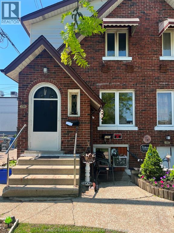 1285 Parent, Windsor, Ontario  N8X 4J1 - Photo 2 - 26011659