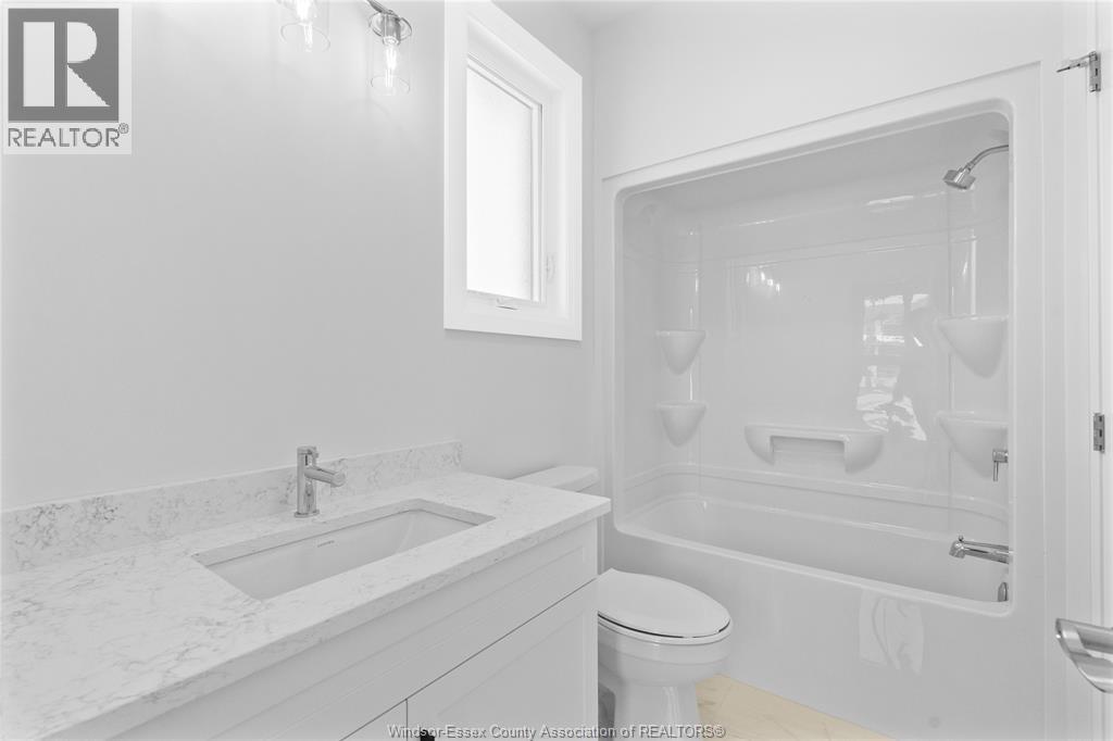 3335 Tullio, Lasalle, Ontario  N9H 1H3 - Photo 9 - 26011692