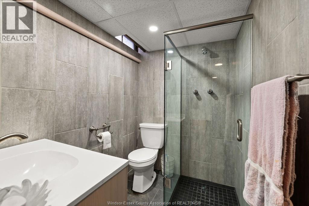 1670 Campbell Avenue, Windsor, Ontario  N9B 2K6 - Photo 16 - 26011727
