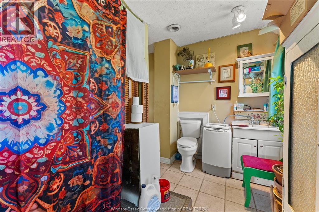 552 Parent, Windsor, Ontario  N9A 3J8 - Photo 15 - 26011730