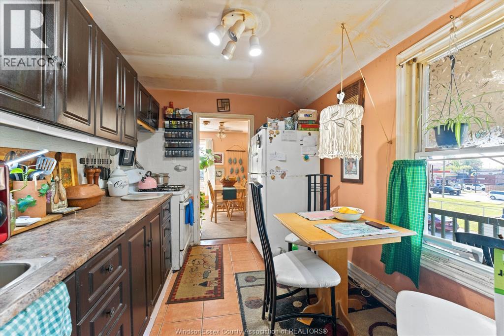 552 Parent, Windsor, Ontario  N9A 3J8 - Photo 19 - 26011730