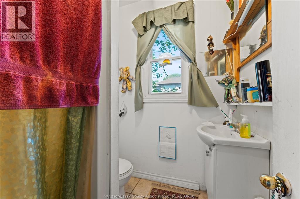 552 Parent, Windsor, Ontario  N9A 3J8 - Photo 22 - 26011730