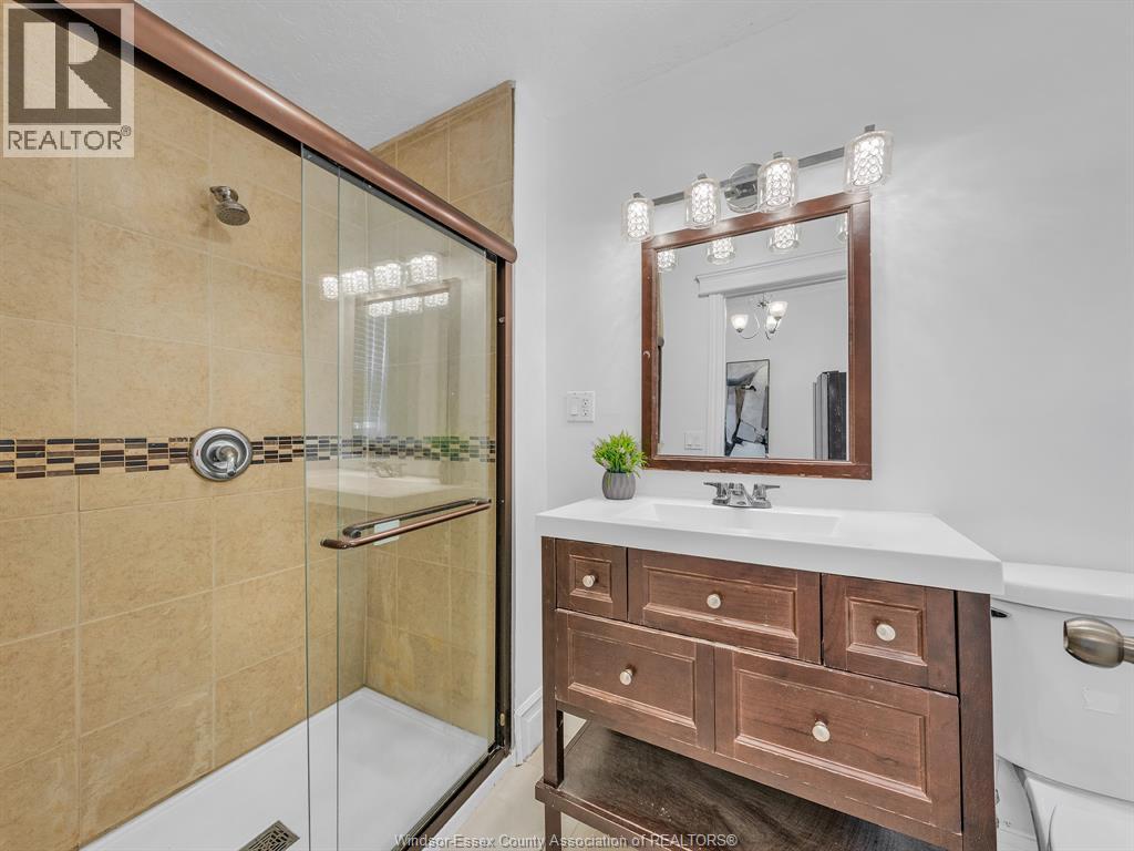828 Lincoln, Windsor, Ontario  N8Y 2H1 - Photo 17 - 26011753