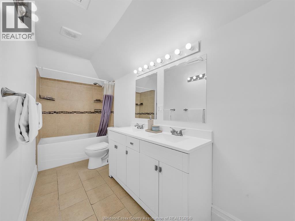 828 Lincoln, Windsor, Ontario  N8Y 2H1 - Photo 31 - 26011753