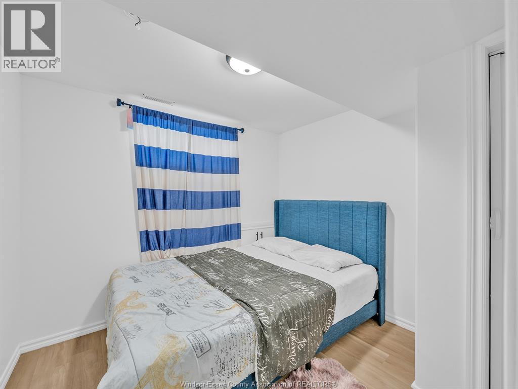 828 Lincoln, Windsor, Ontario  N8Y 2H1 - Photo 41 - 26011753