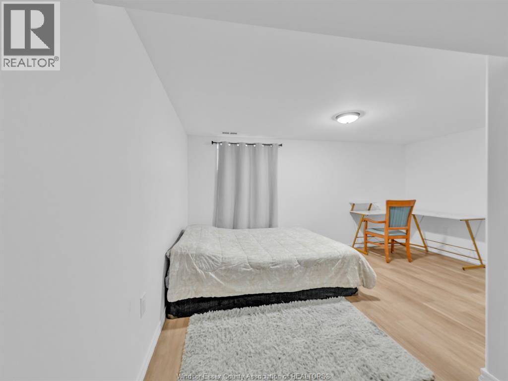 828 Lincoln, Windsor, Ontario  N8Y 2H1 - Photo 45 - 26011753