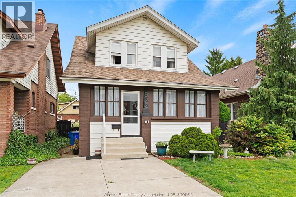 922 Lawrence Road, Windsor, Ontario  N8Y 3Z8 - Photo 3 - 26011765