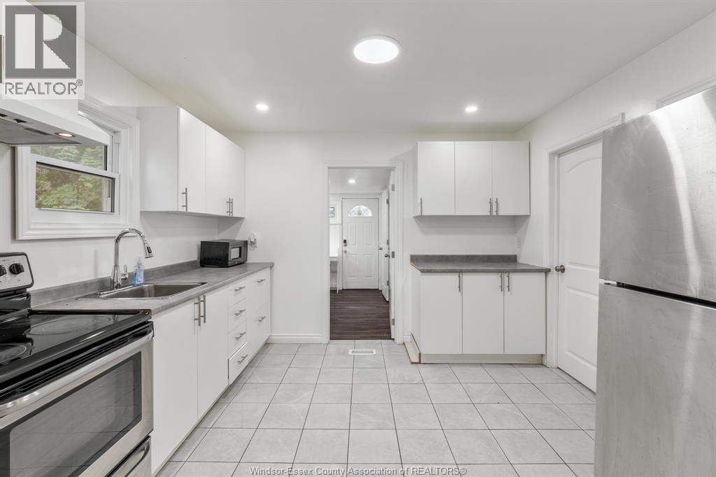375 Bridge, Windsor, Ontario  N9B 2M3 - Photo 11 - 26011764