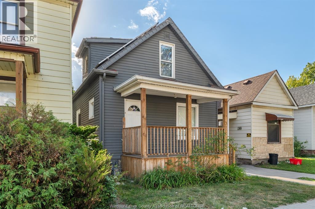 375 Bridge, Windsor, Ontario  N9B 2M3 - Photo 2 - 26011764