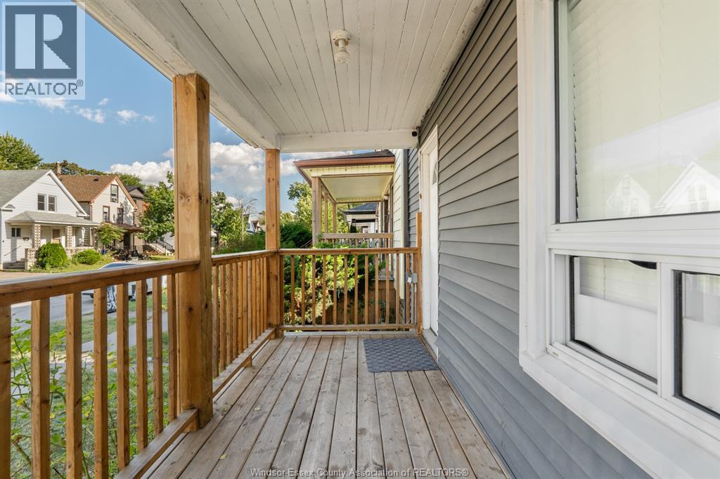 375 Bridge, Windsor, Ontario  N9B 2M3 - Photo 4 - 26011764