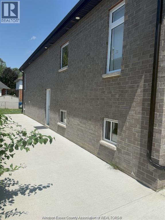 69 Spencer Avenue, Chatham, Ontario  N7M 1V5 - Photo 4 - 26011849