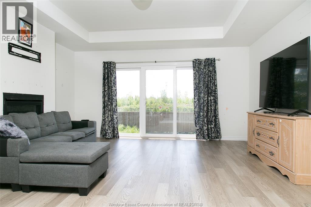 1063 Aspen Ridge Crescent, Lakeshore, Ontario  N0R 1A0 - Photo 6 - 26011328