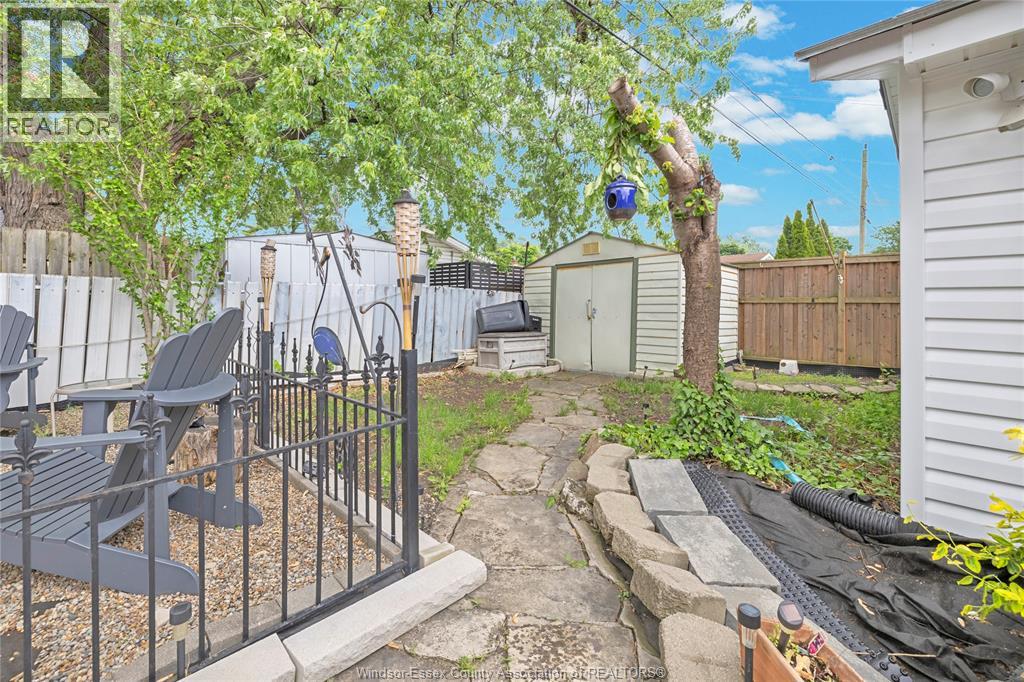 1042 Edward Avenue, Windsor, Ontario  N8S 2Z8 - Photo 7 - 26011860