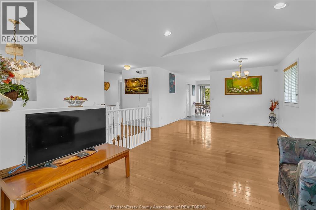 2401 St. Patricks, Windsor, Ontario  N9E 4V9 - Photo 21 - 26011813