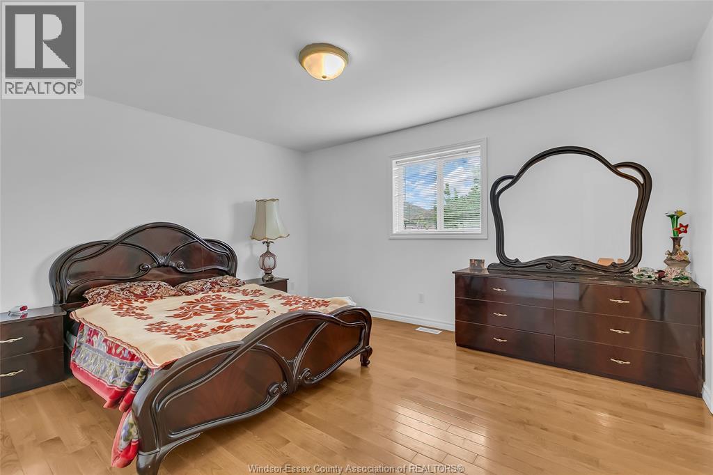 2401 St. Patricks, Windsor, Ontario  N9E 4V9 - Photo 23 - 26011813