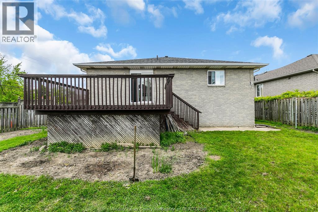 2401 St. Patricks, Windsor, Ontario  N9E 4V9 - Photo 5 - 26011813