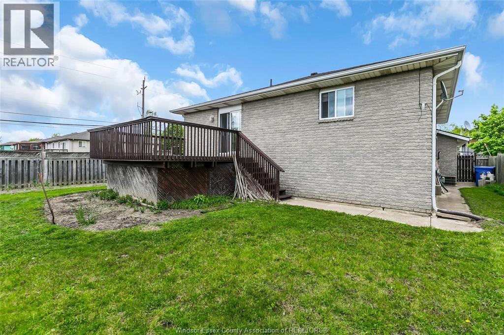 2401 St. Patricks, Windsor, Ontario  N9E 4V9 - Photo 6 - 26011813