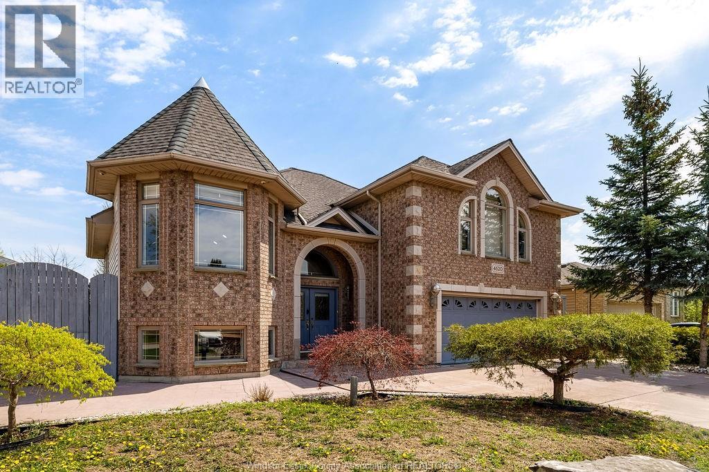 4620 BUNKER, Windsor, Ontario