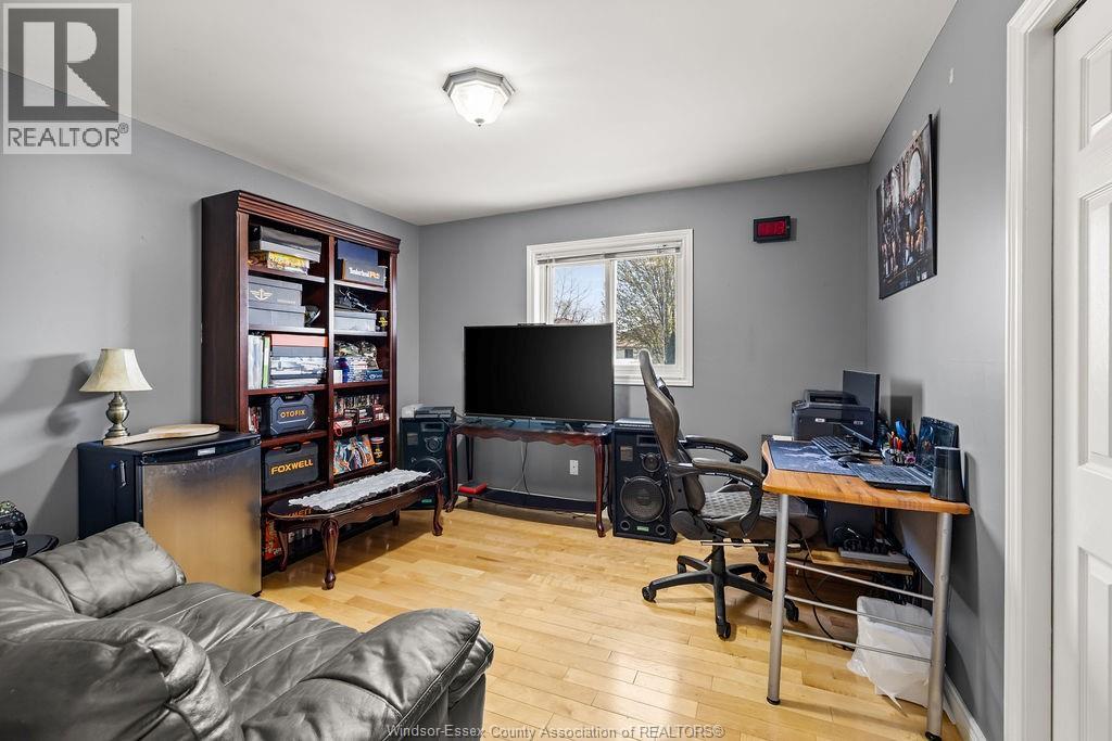 4620 Bunker, Windsor, Ontario  N9G 3A8 - Photo 12 - 26011896