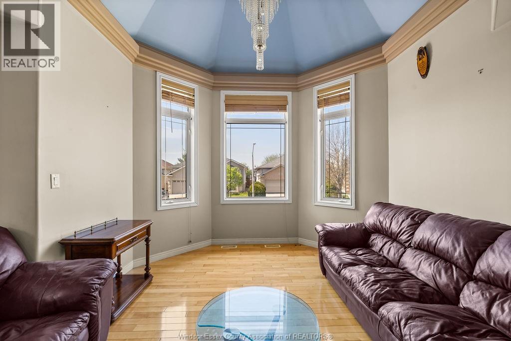 4620 Bunker, Windsor, Ontario  N9G 3A8 - Photo 5 - 26011896