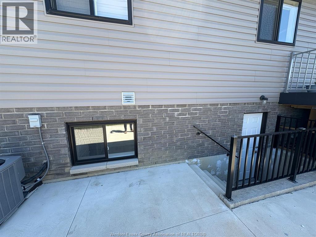 407 Thompson Avenue Unit# 2, Amherstburg, Ontario  N9V 4A4 - Photo 2 - 26011910